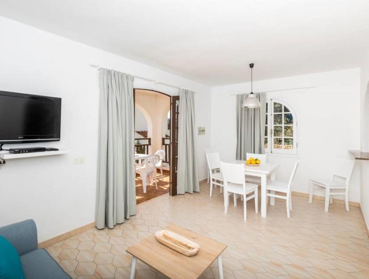 Apartamentos Girasols Gardens Sup 2-F Son Bou Eksteriør billede